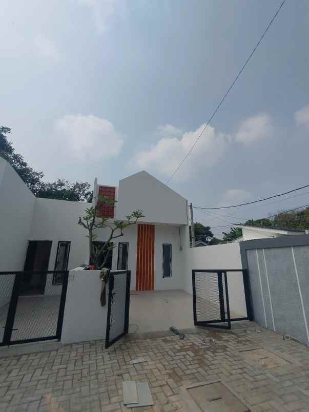 dijual rumah m2mh r2x rt 004 rw 007