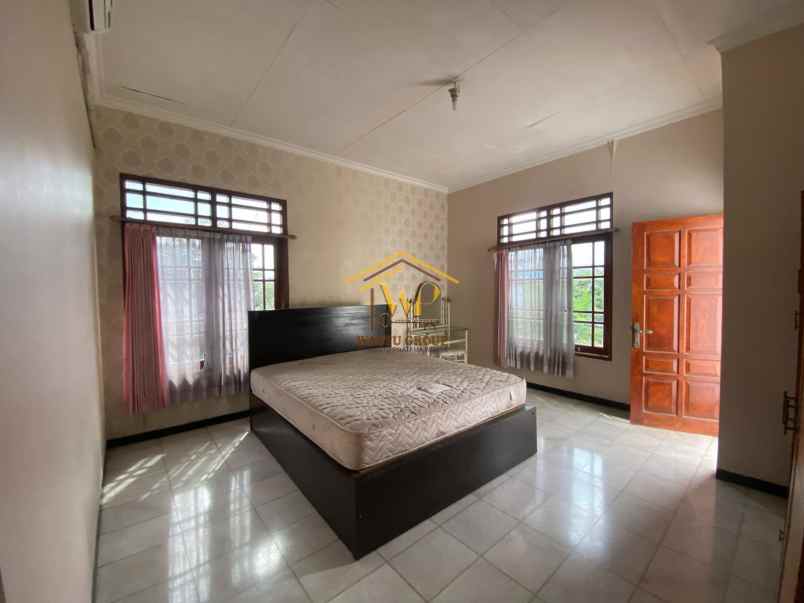 dijual rumah maguwoharjo depok sleman