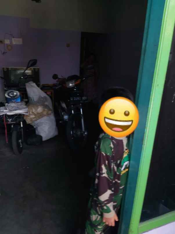 dijual rumah manukan lor