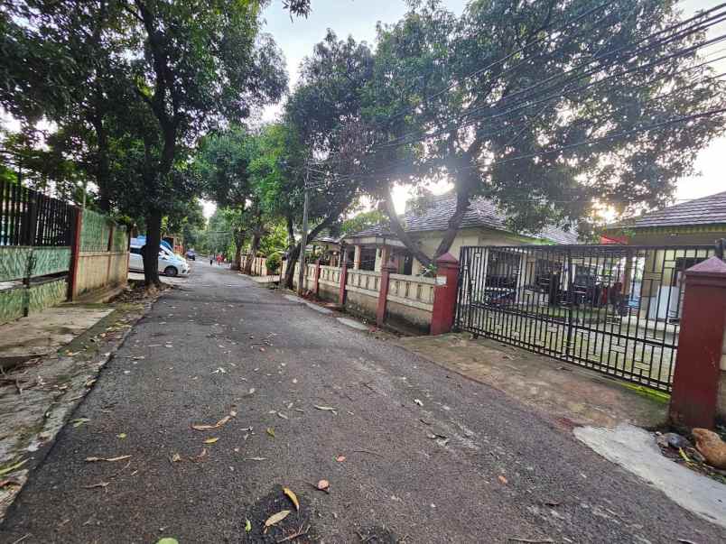 dijual rumah margaguna