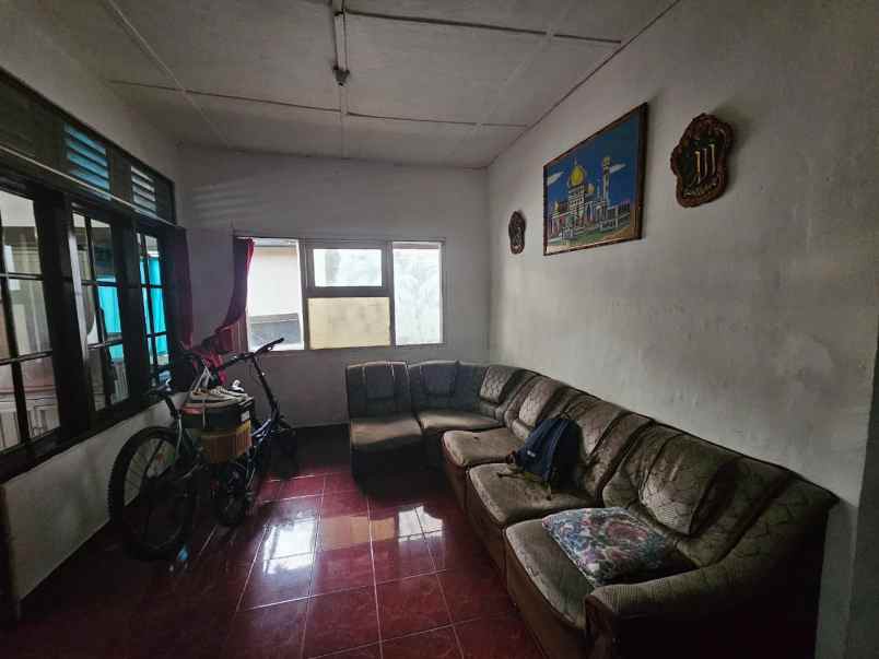 dijual rumah margaguna