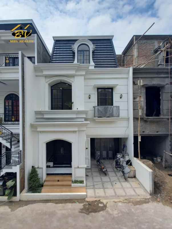 dijual rumah mbv156