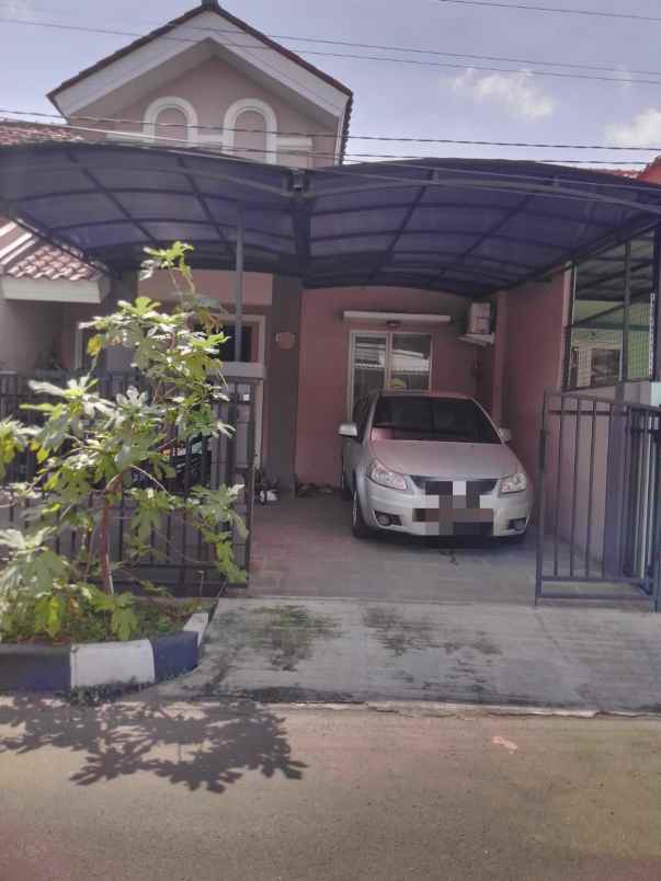 dijual rumah mediterania regency