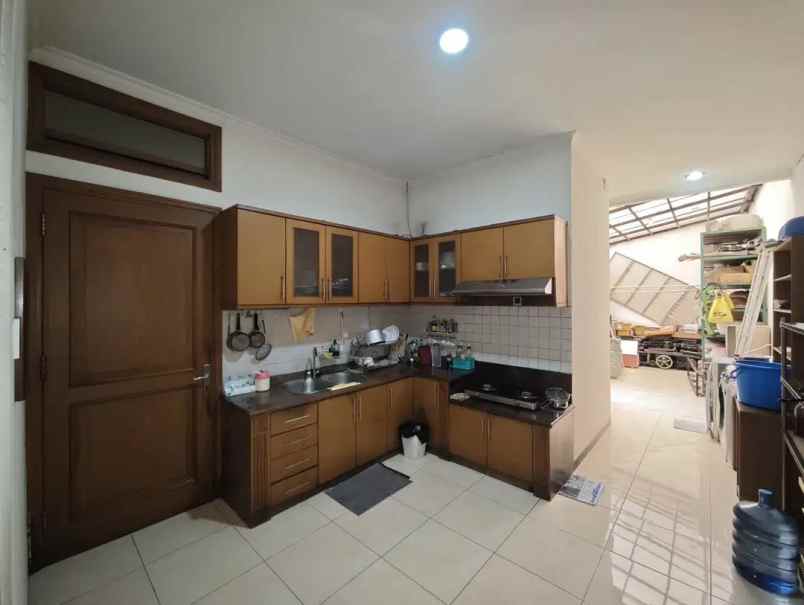 dijual rumah mekarwangi