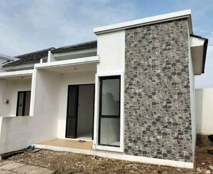 dijual rumah menganti