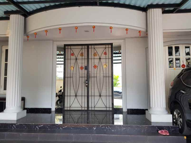 dijual rumah meruya selatan