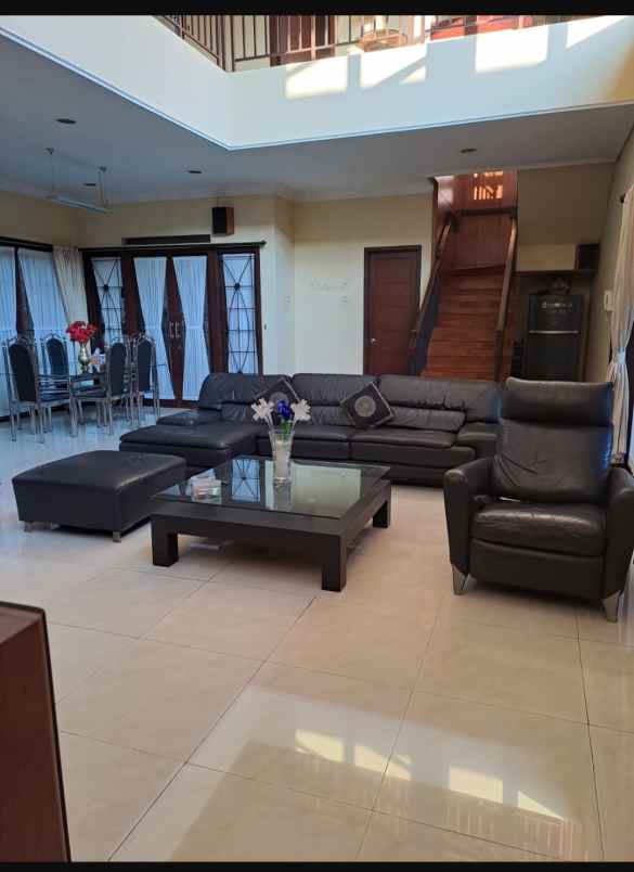 dijual rumah mewah lux di sayap dago bandung