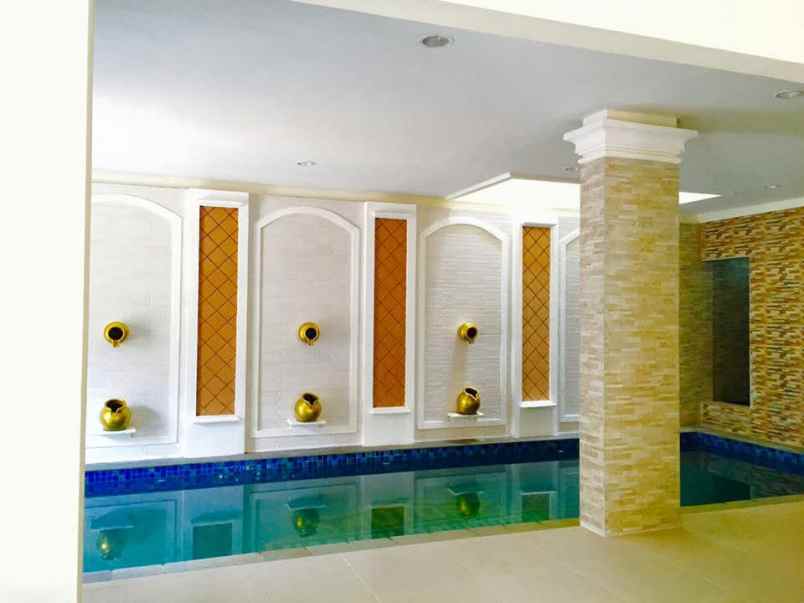 dijual rumah mewah posisi hook di cluster grand galaxy