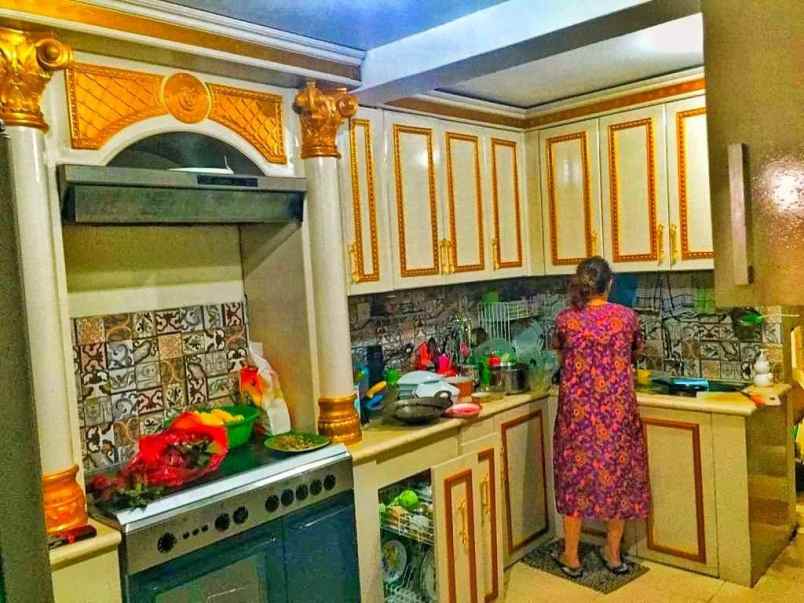 dijual rumah mewah posisi hook di cluster grand galaxy