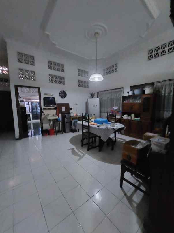 dijual rumah mojo