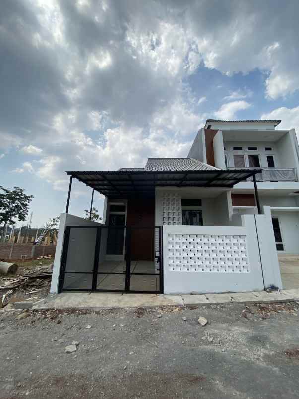 dijual rumah mulawarman