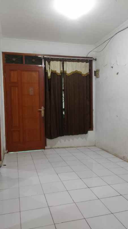 dijual rumah murah di bekai timur regensi