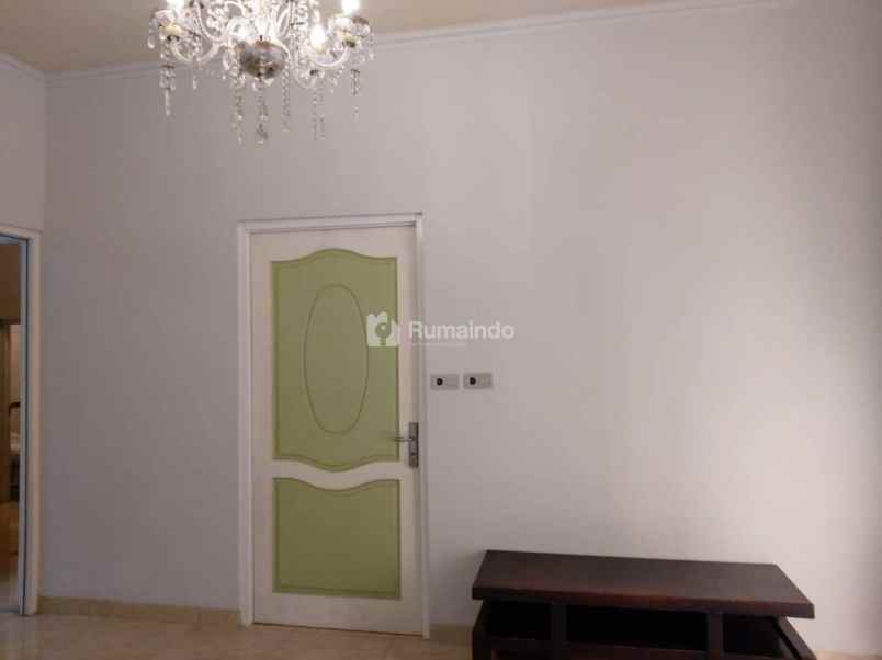 dijual rumah mustika jaya