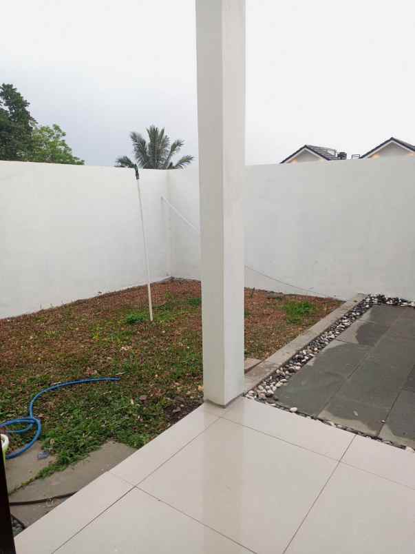 dijual rumah ngamprah