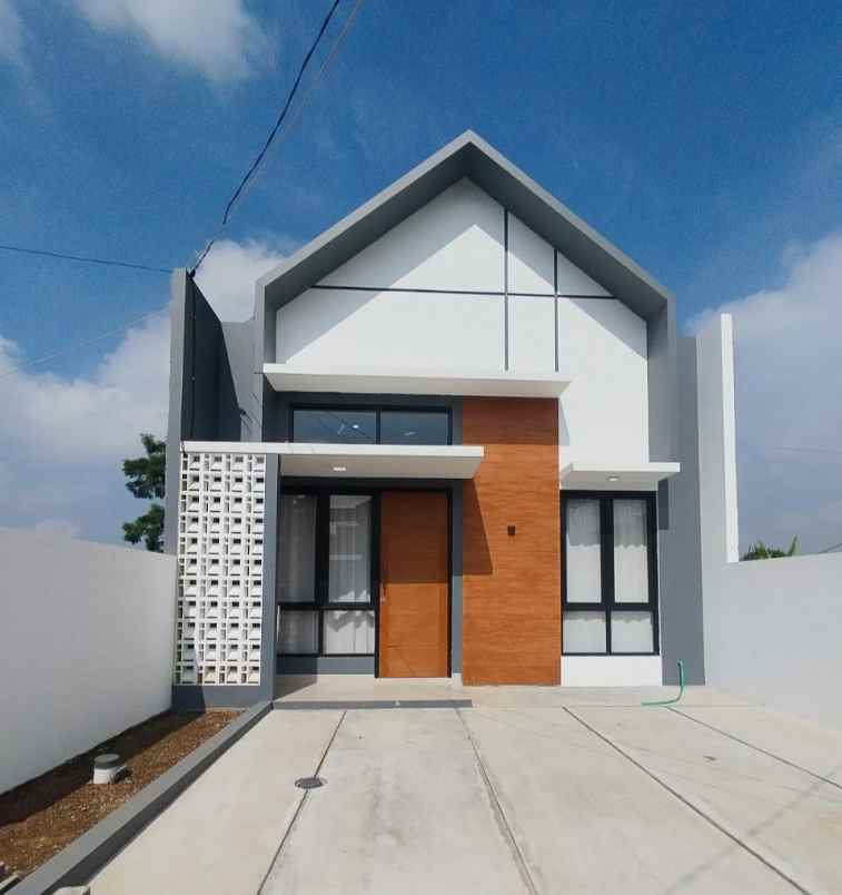 dijual rumah ngamprah bandung barat