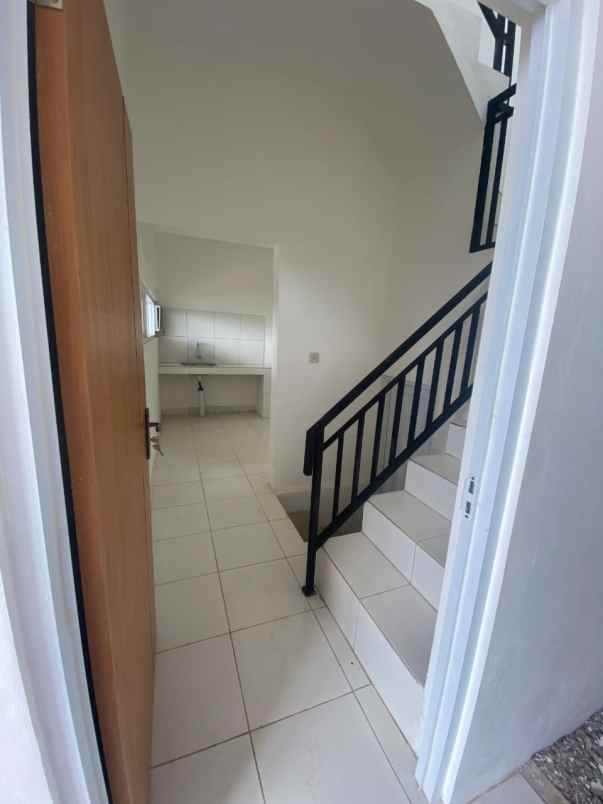 dijual rumah nuansa alam setiabudi