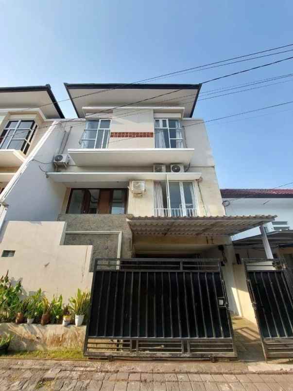 dijual rumah nusa dua