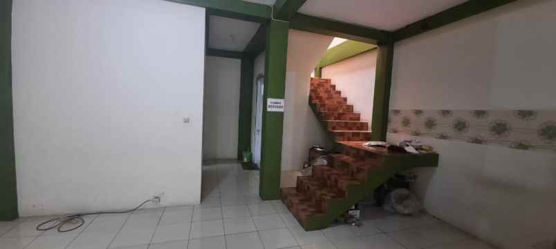 dijual rumah padasuka