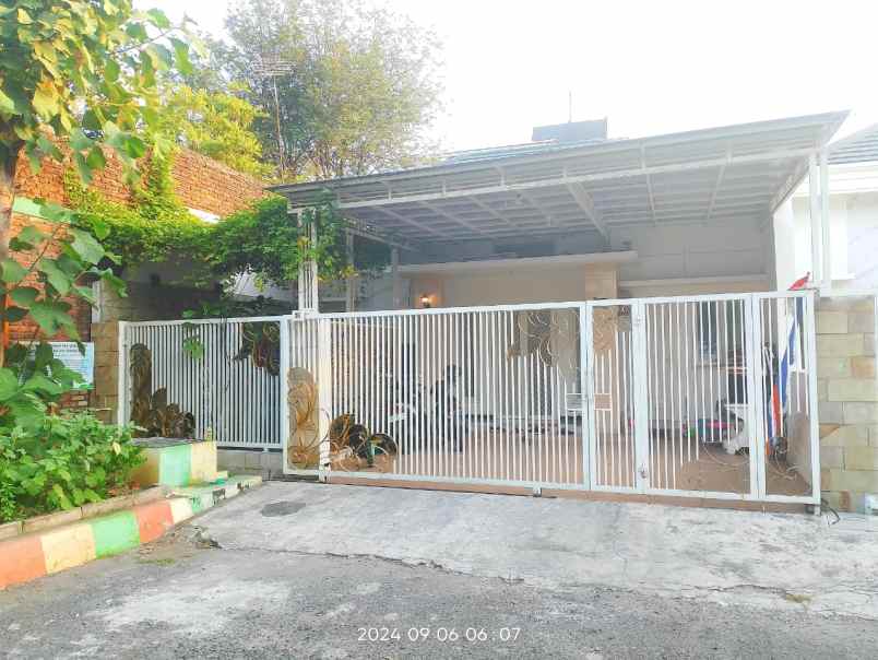 dijual rumah pagesangan