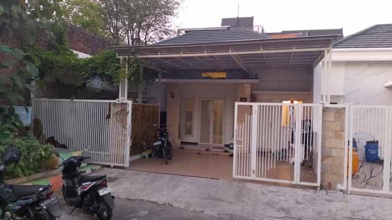 dijual rumah pagesangan