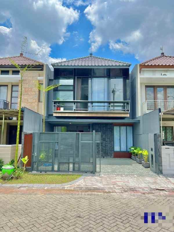 dijual rumah pakuwon city san antonio