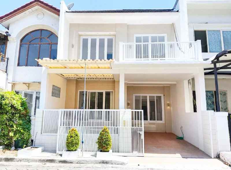 dijual rumah pakuwon city taman mutiara