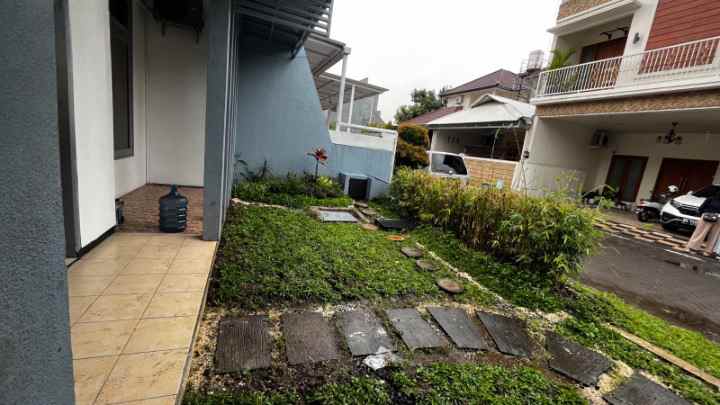 dijual rumah palm spring regency