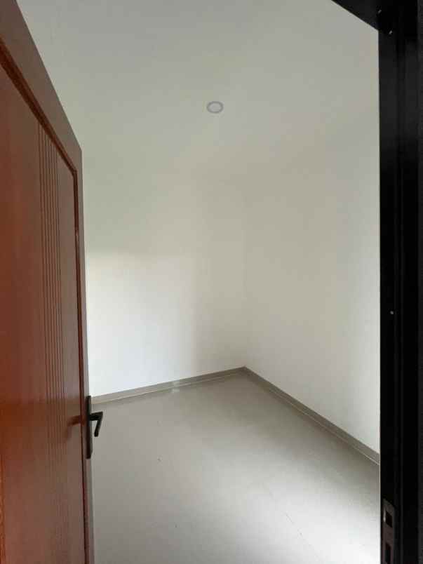 dijual rumah pamulang pondok benda