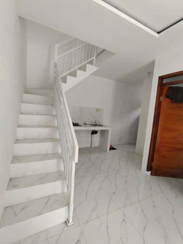 dijual rumah pancoran mas