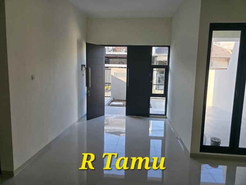 dijual rumah panjang jiwo