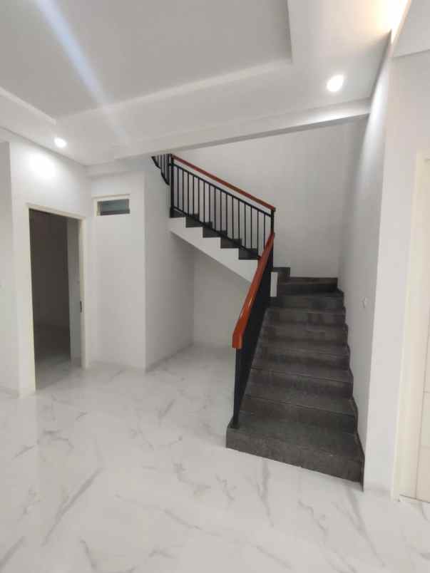 dijual rumah pantai mentari pasific regency