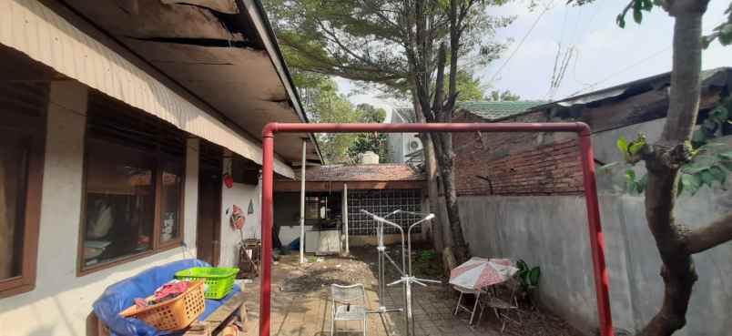 dijual rumah pd bambu