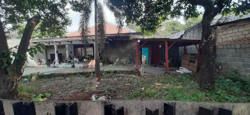dijual rumah pd bambu