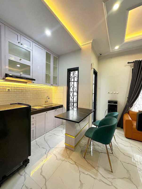 dijual rumah pejaten