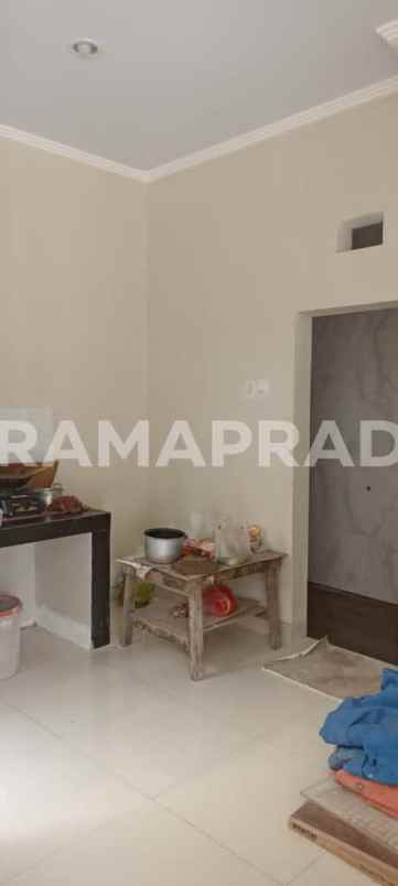 dijual rumah penamparan