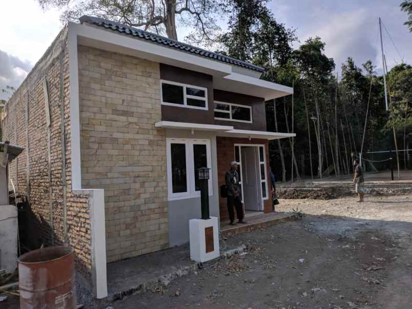 dijual rumah pendowoharjo