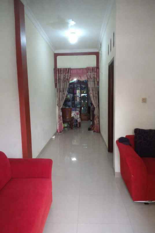 dijual rumah permata griya satria