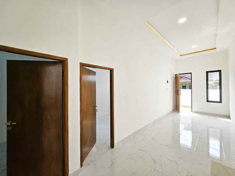 dijual rumah permata hijau permai kota