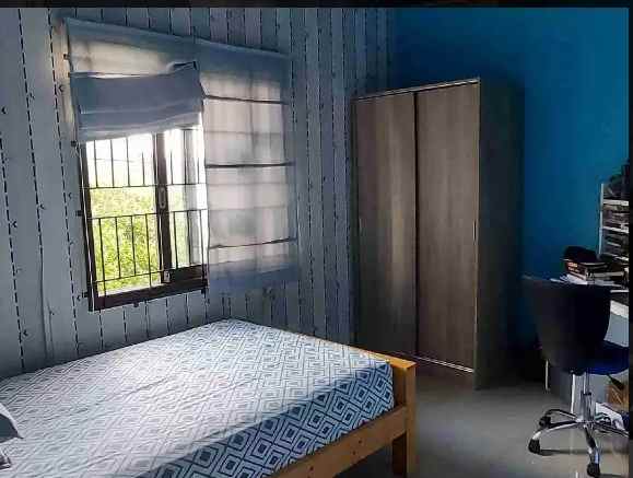 dijual rumah perum dukuh zamrud mustika