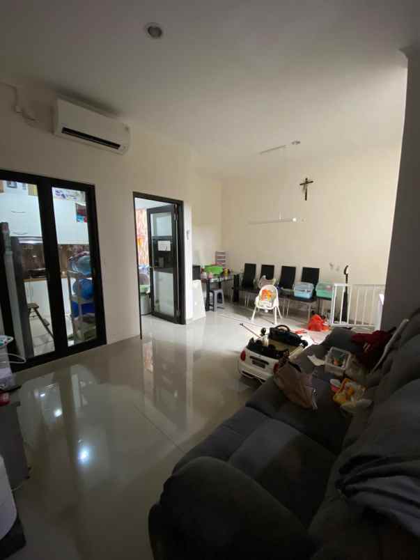 dijual rumah perum grahayana telukjambe