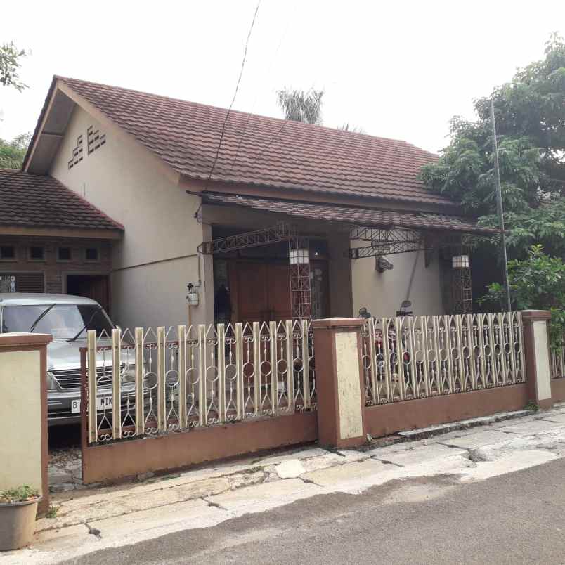 dijual rumah perum pondok jagung blok