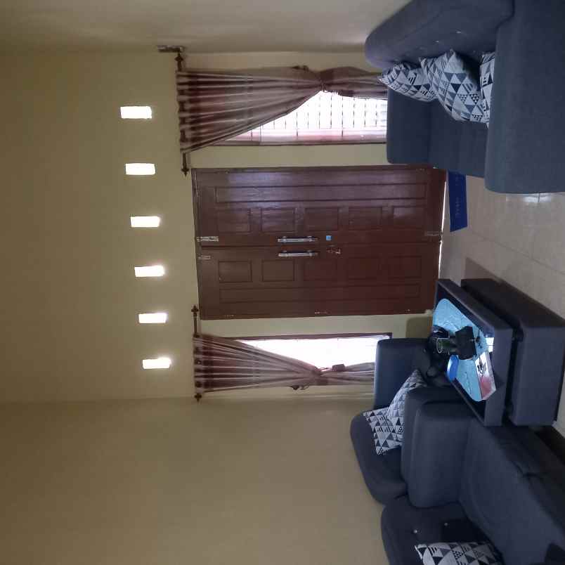 dijual rumah perum rindu serumpun 3 jl