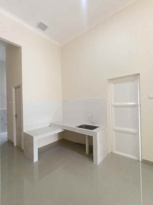 dijual rumah perum wisma seroja