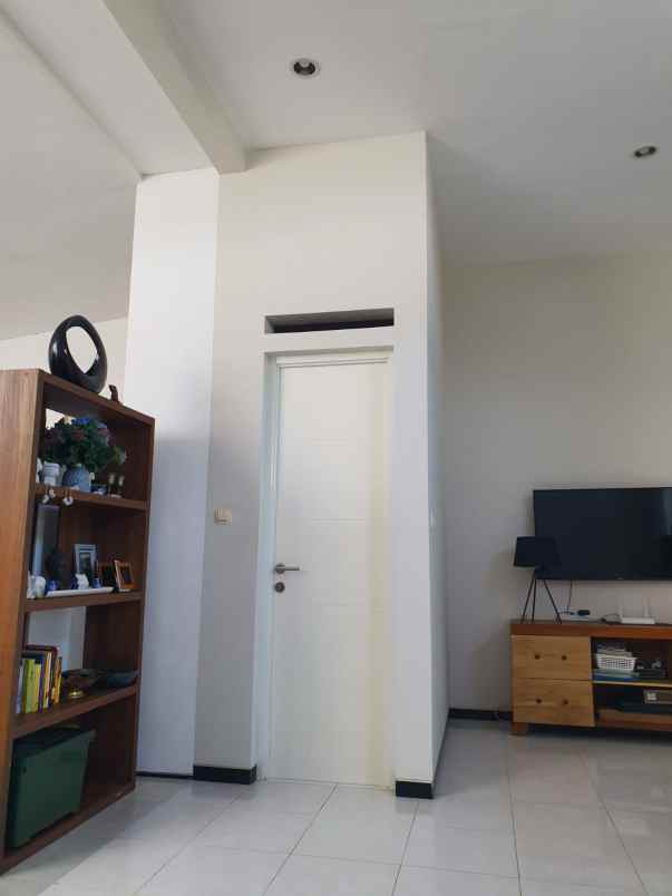 dijual rumah perumahan bukit indah permai