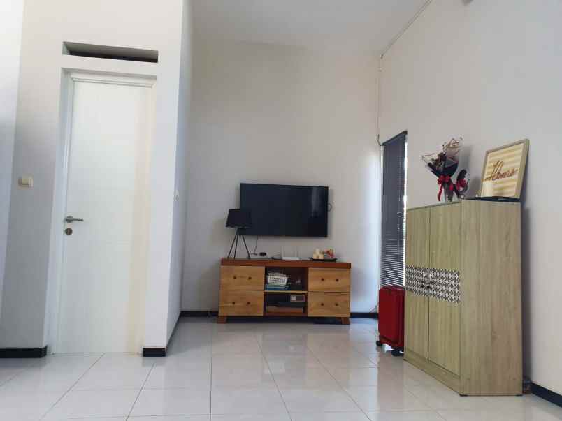 dijual rumah perumahan bukit indah permai