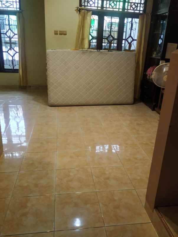 dijual rumah perumahan bukit kayumanis