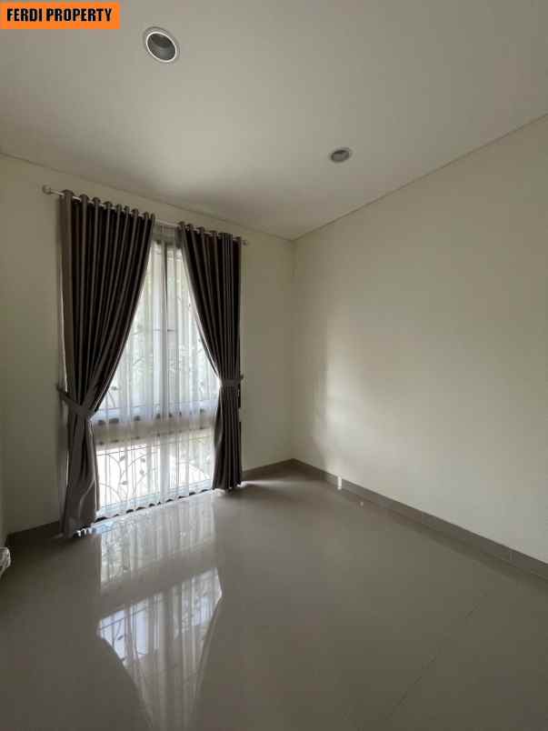 dijual rumah perumahan cbd citra gran