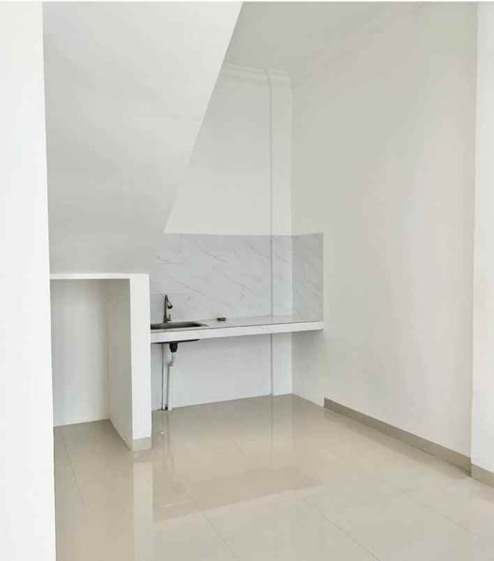 dijual rumah perumahan galaxy bekasi