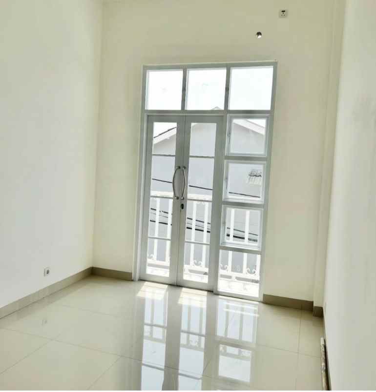 dijual rumah perumahan galaxy bekasi