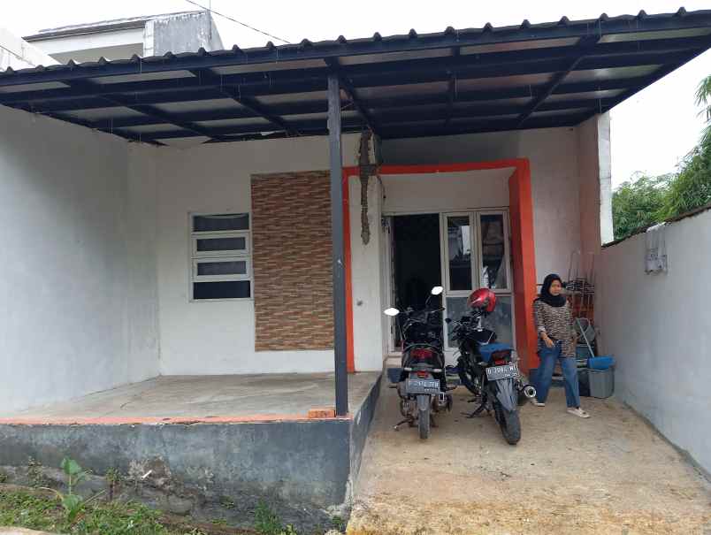 dijual rumah perumahan graha indah